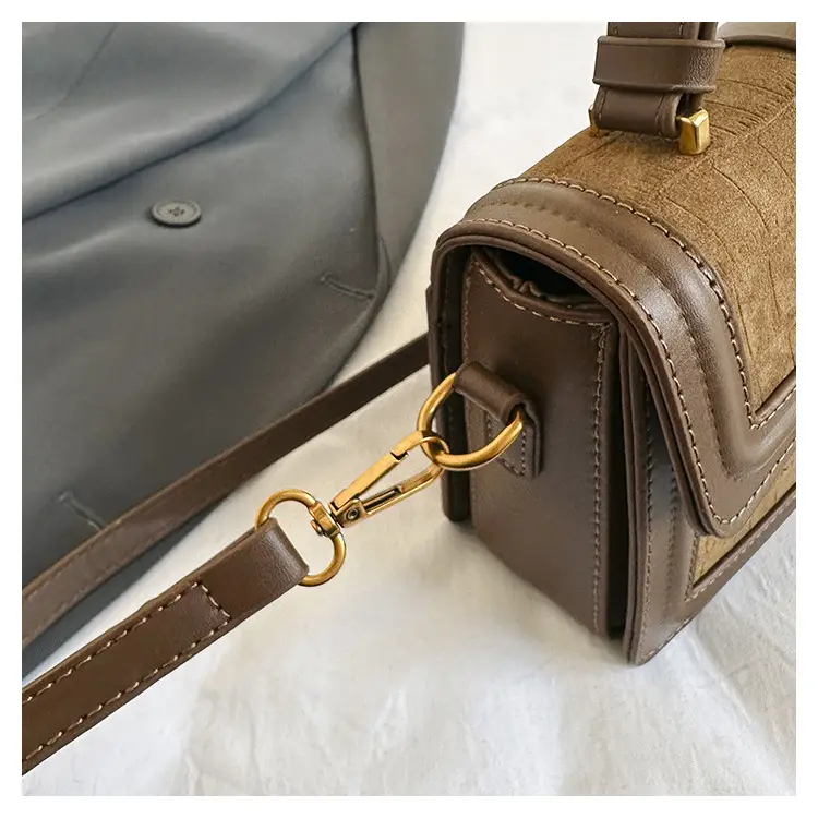 Women's New Retro Square Shoulder Bag Brown Leather — feature 15