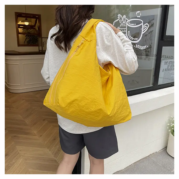 Red Canvas Large Bag for Women Outdoor Carry — feature 12