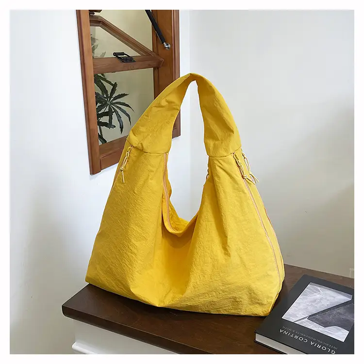 Red Canvas Large Bag for Women Outdoor Carry — feature 26