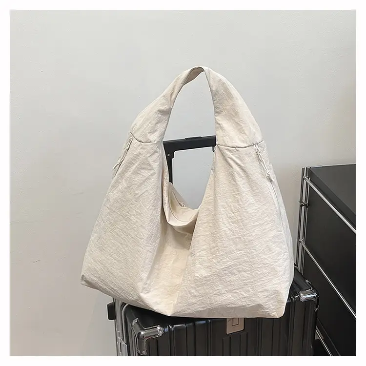 Red Canvas Large Bag for Women Outdoor Carry — feature 31