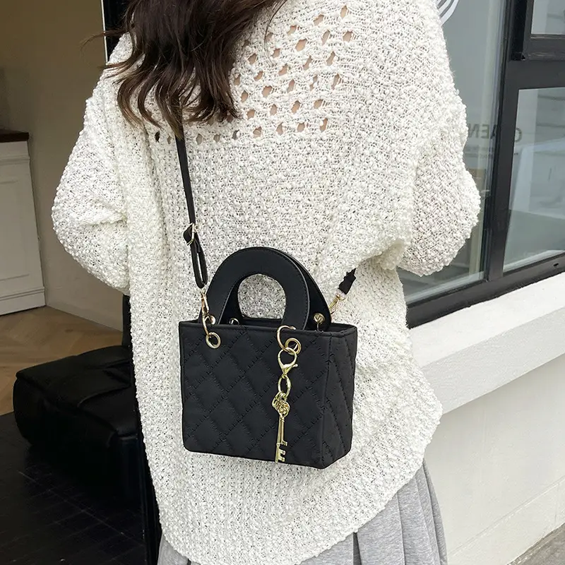Elegant Embroidery Shoulder Bag for Women Brown - Image 7