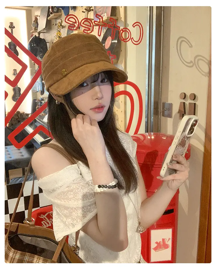 Japanese Style Pleated Duckbill Hat for Women Maroon — feature 12