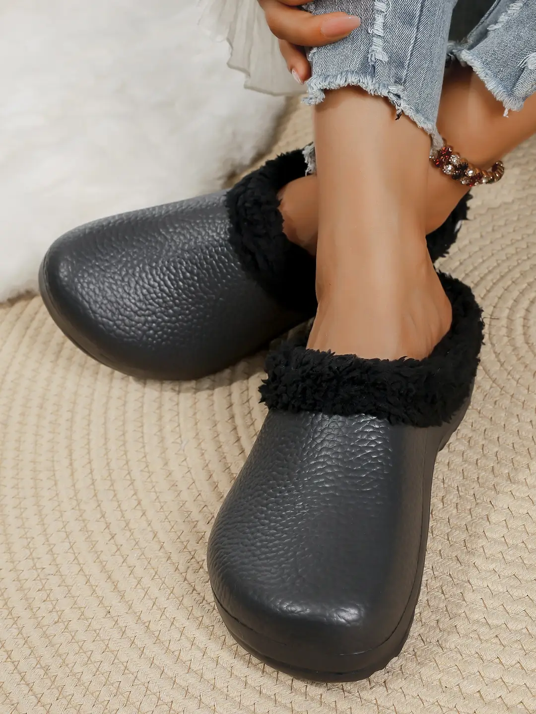 Winter Padded Nurse Shoes for Export, Large Size Women's Cotton Slippers, Fleece-Lined Eva Waterproof Non-Slip Closed-Toe Slippers for Men — feature 3