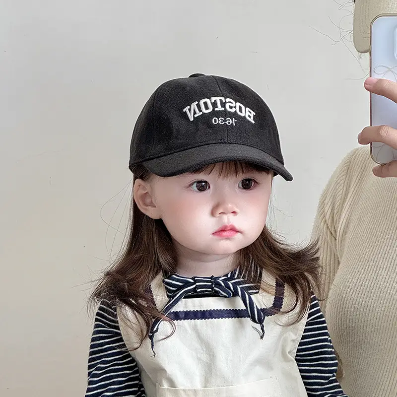 Kids Korean Style Baseball Cap Warm Peaked Cap — feature 1