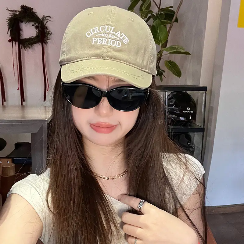 Japanese Retro Baseball Cap for Women with Sunshade - Image 19