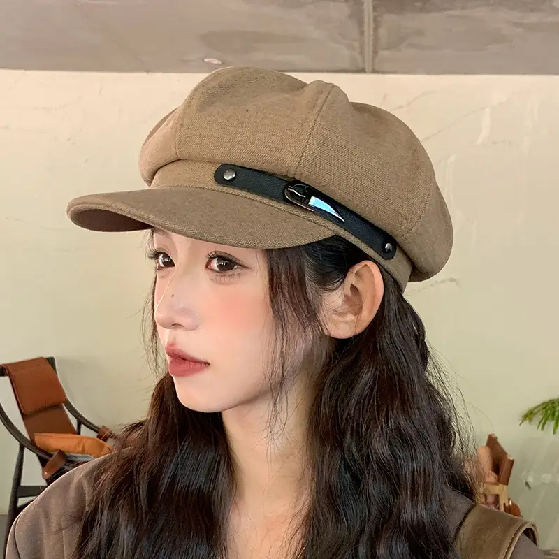 Vintage British Belt Buckle Duckbill Beret for Women - Image 5