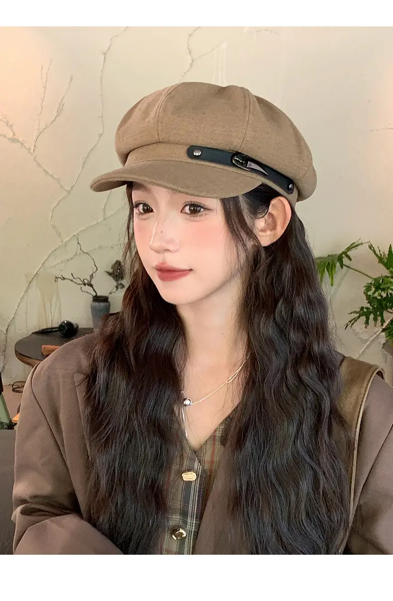 Vintage British Belt Buckle Duckbill Beret for Women — feature 10