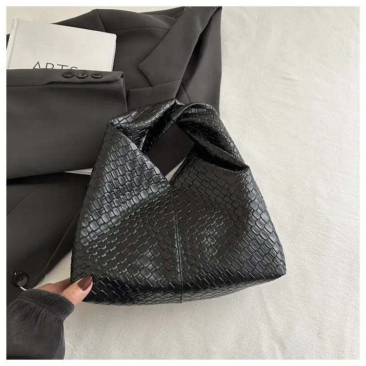Retro Woven Shoulder Handheld Tote Bag Black White Maroon — feature 17