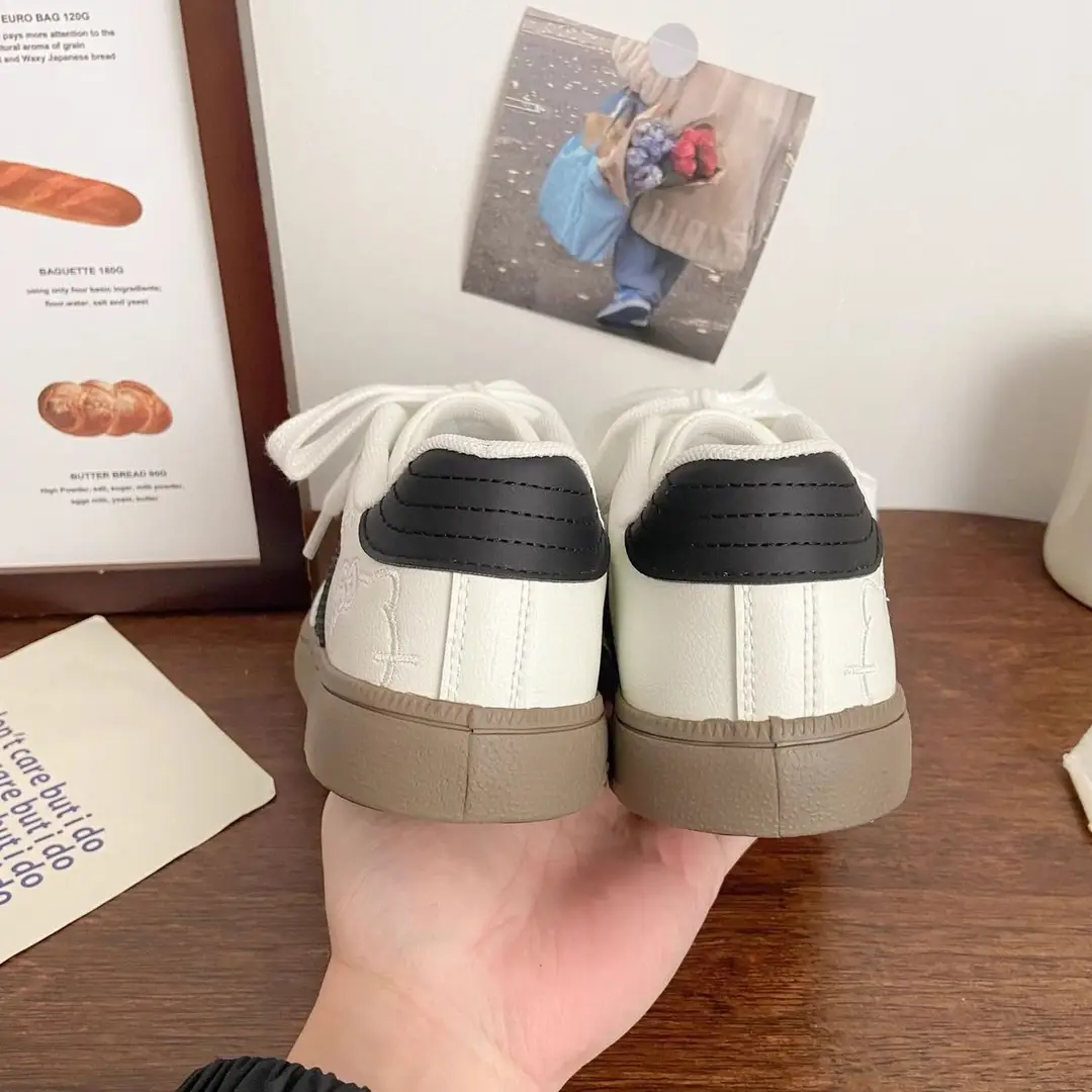 Bell Cat Big Toe Bread Shoes Comfortable German Training Shoes for Women 2025 Dad Sports Casual Shoes White Shoes Trend — feature 12