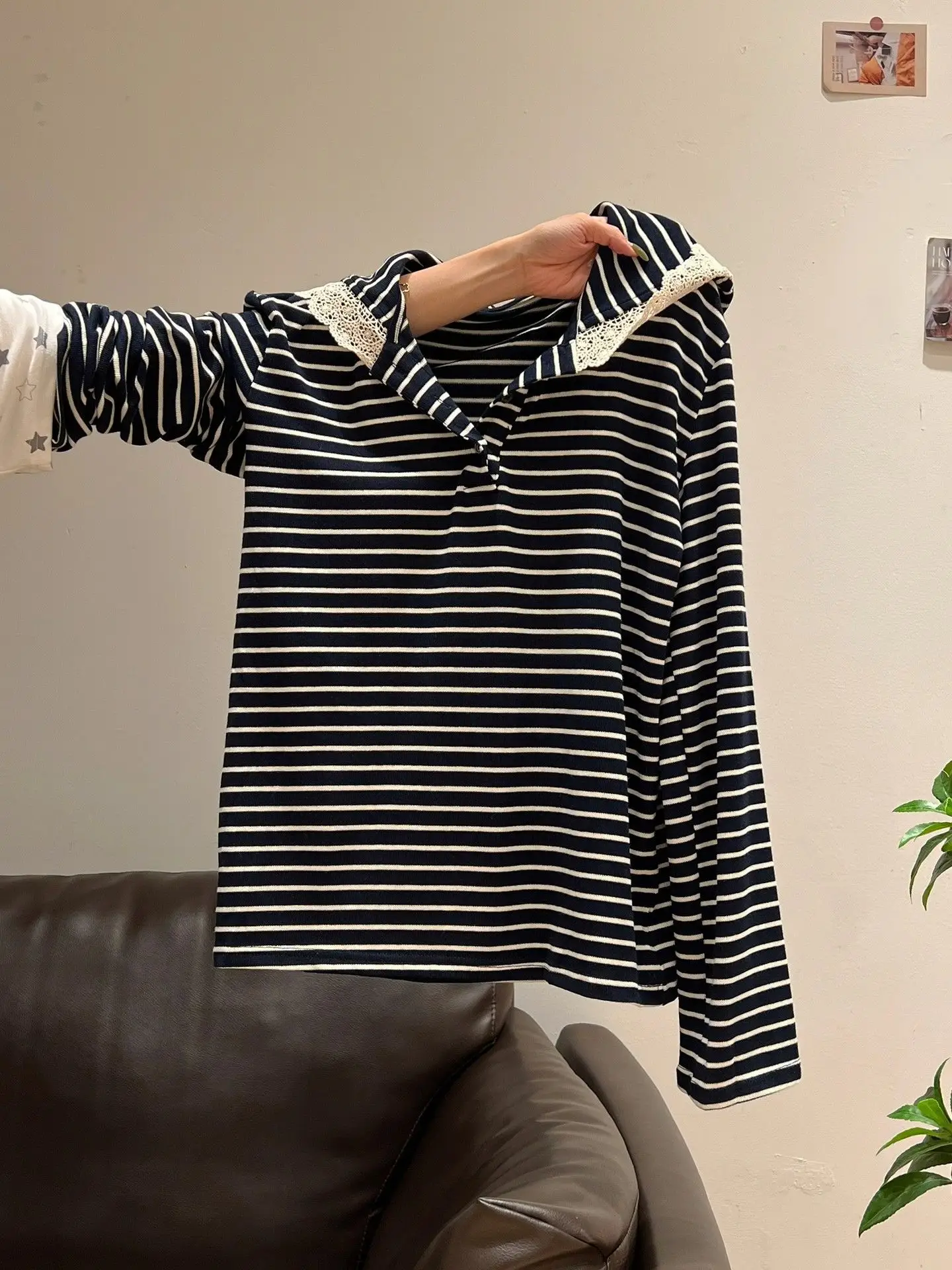 Women Long Sleeve Striped Hoodie with Lace Trim 2025 — feature 3
