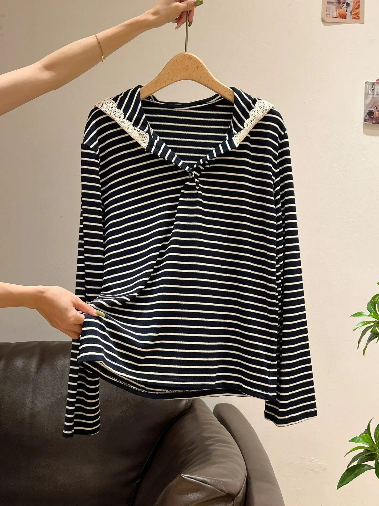 Women Long Sleeve Striped Hoodie with Lace Trim 2025 — feature 8