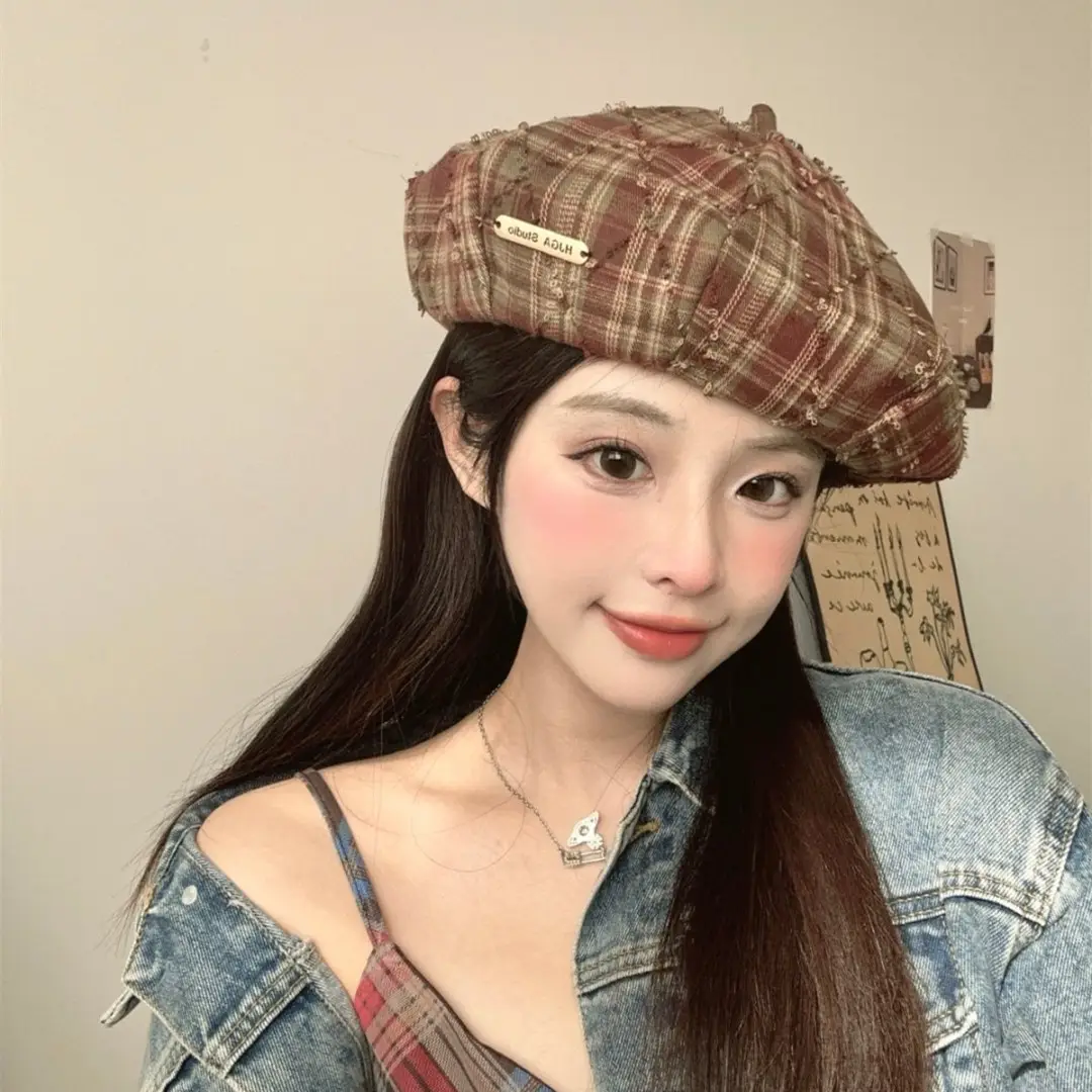 Women Plaid Beret Face Cap Retro British Newsboy Forward — feature 13