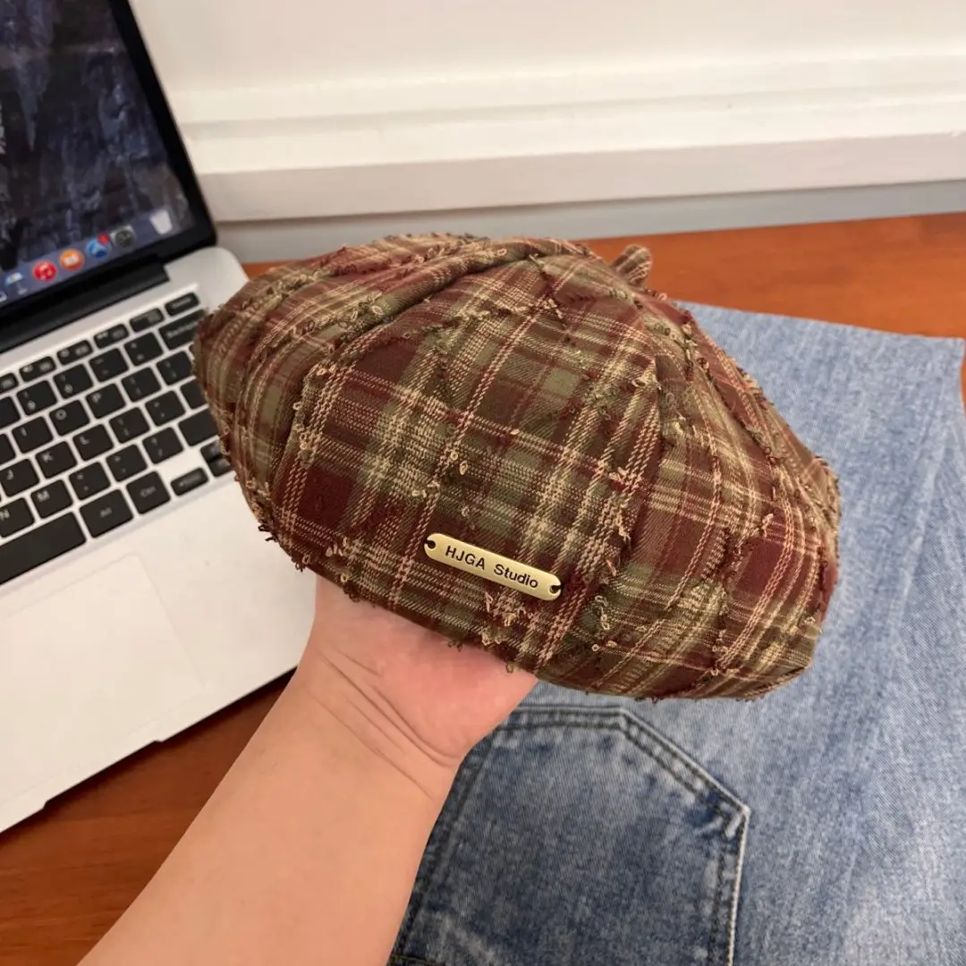 Women Plaid Beret Face Cap Retro British Newsboy Forward — feature 20