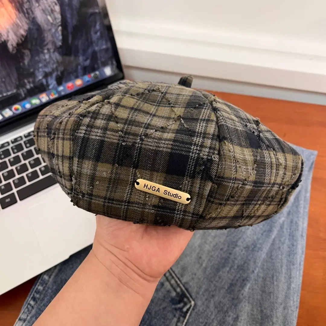 Women Plaid Beret Face Cap Retro British Newsboy Forward — feature 21