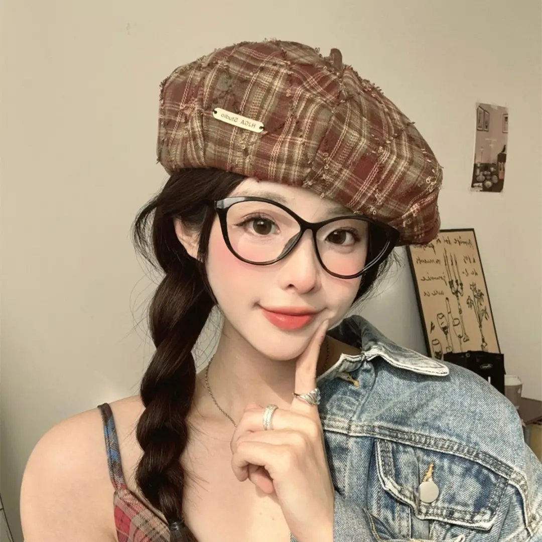 Women Plaid Beret Face Cap Retro British Newsboy Forward — feature 9