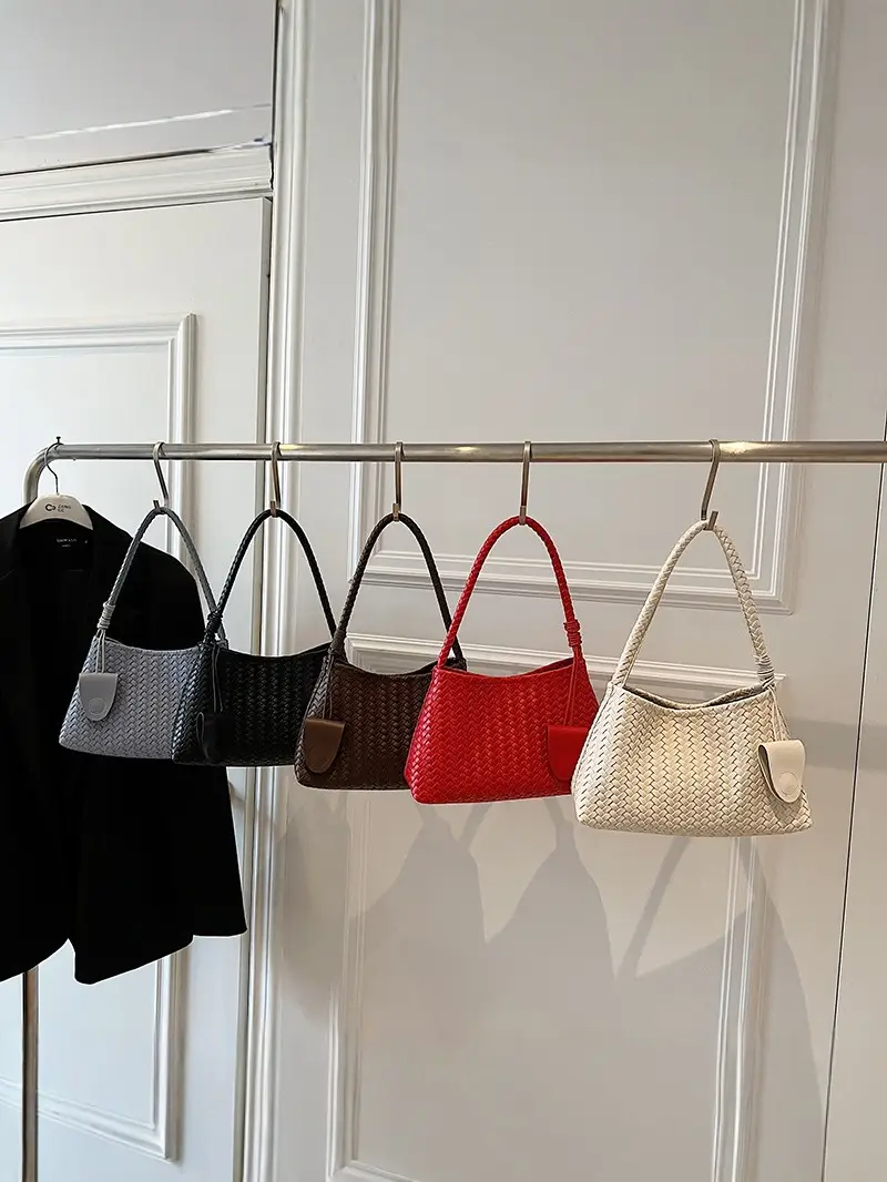 Light Brown Woven Shoulder Bag for Women 2025 - Image 7