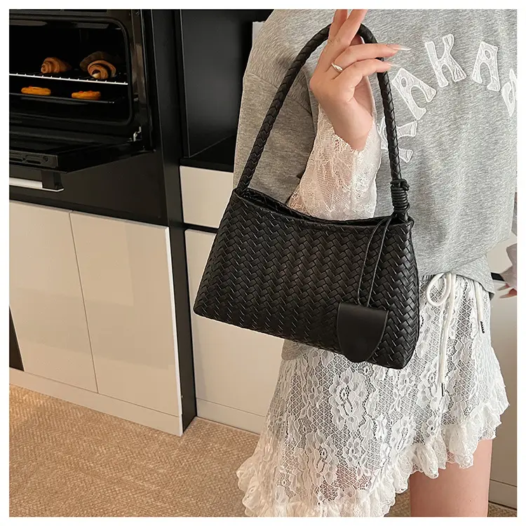 Light Brown Woven Shoulder Bag for Women 2025 — feature 14