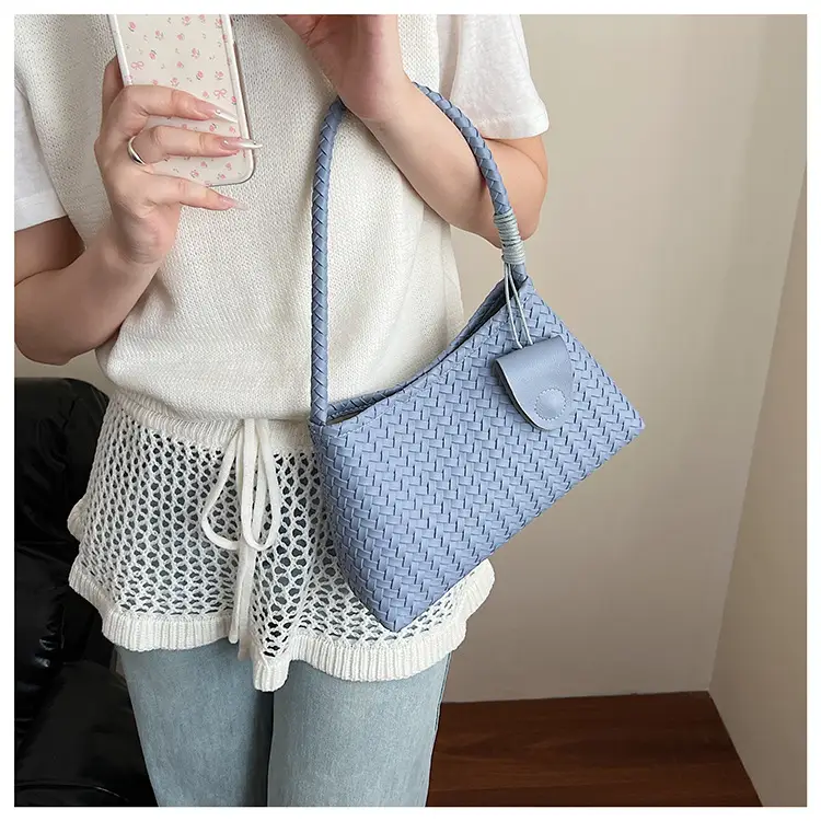 Light Brown Woven Shoulder Bag for Women 2025 — feature 21