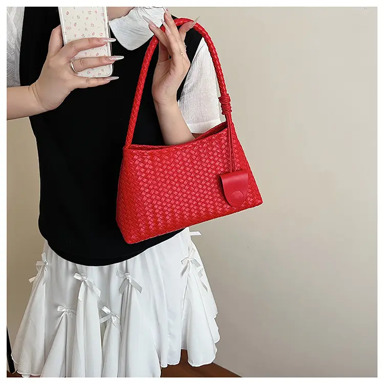 Light Brown Woven Shoulder Bag for Women 2025 — feature 24