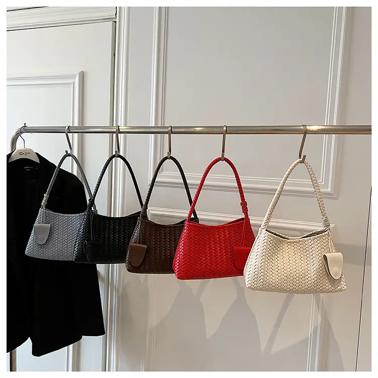 Light Brown Woven Shoulder Bag for Women 2025 — feature 4