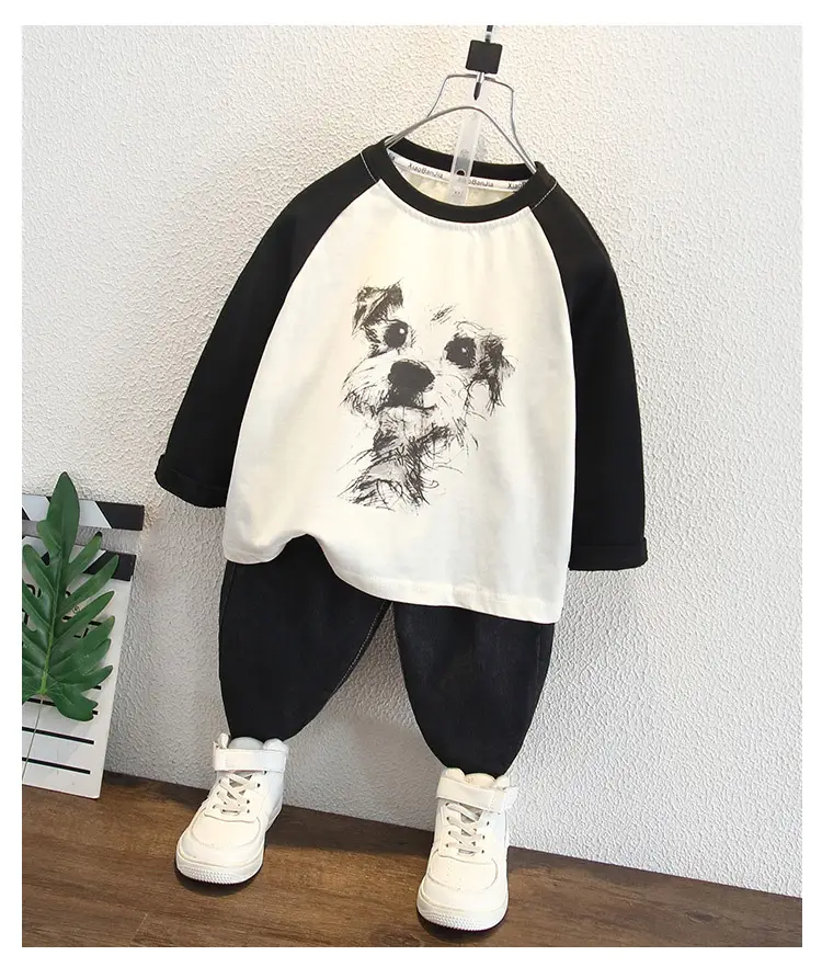 Boys Long Sleeve Cartoon T-Shirt White Black Medium Small — feature 7