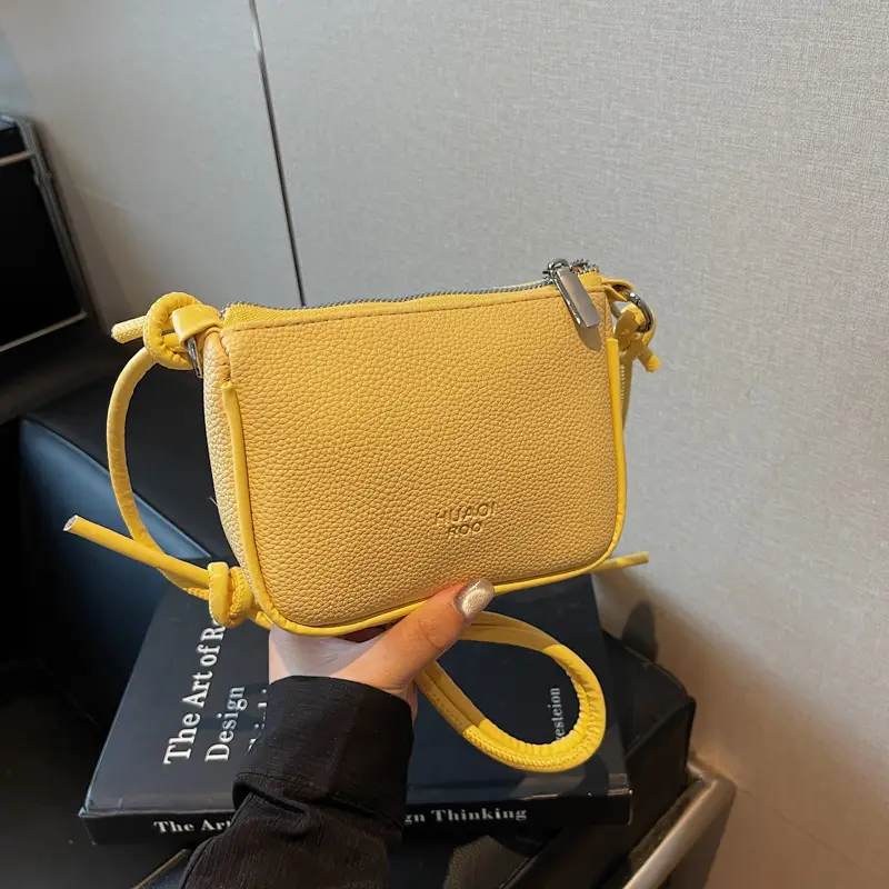 Women's White Textured Square Shoulder Bag 2025 - Image 8