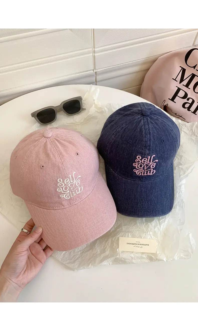 Black Embroidered Baseball Cap for Women 2025 — feature 12