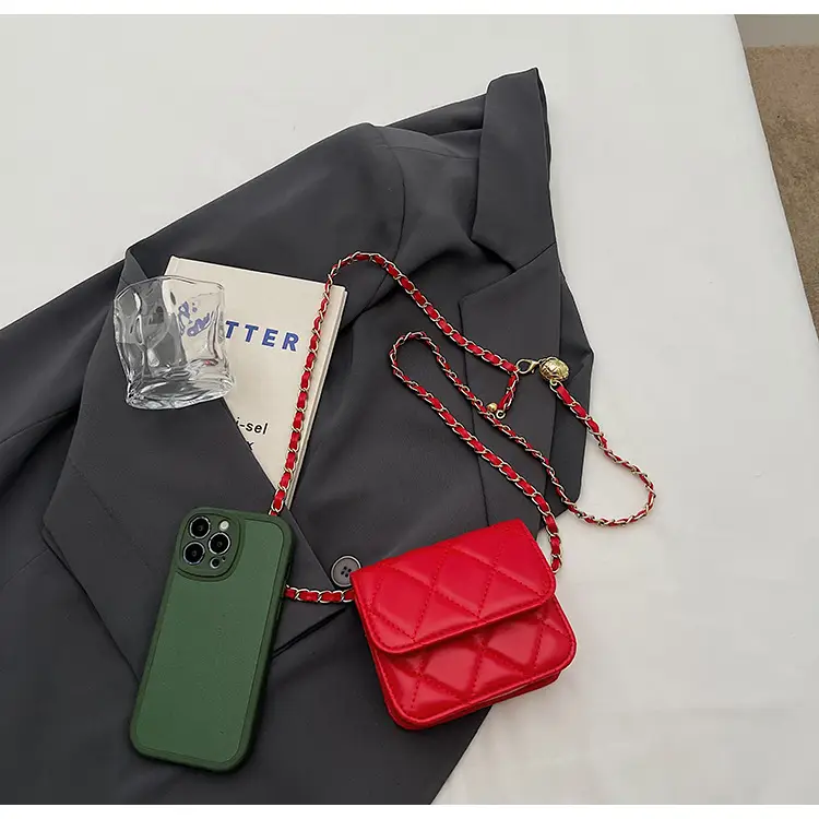 Trendy Quilted Chain Crossbody Bag for Women — feature 19