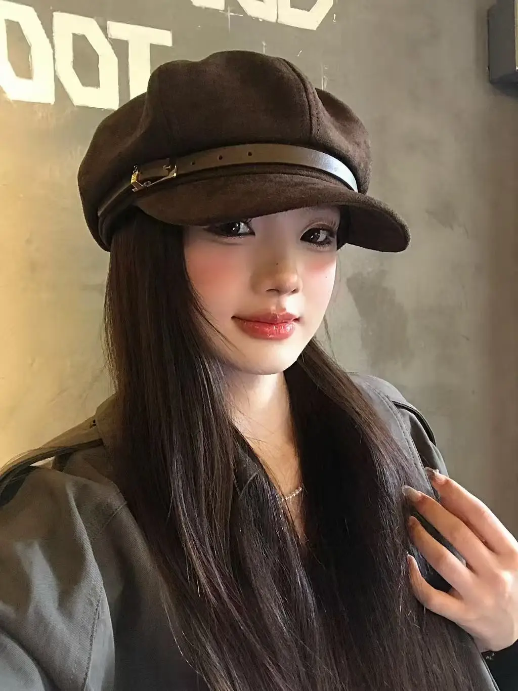 Japanese Retro Brown Duckbill Beret for Women — feature 3