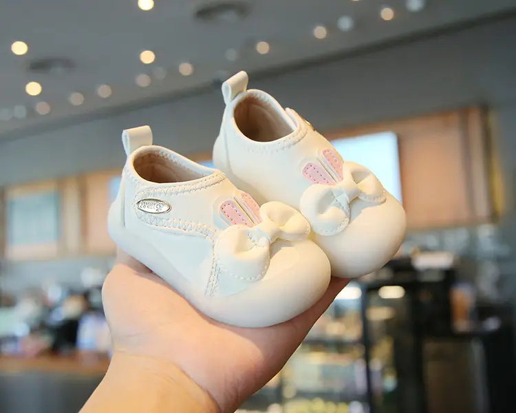 Baby Girl Baby Mesh Shoes Spring and Autum Baby Shoes 1 to 3 Years Old Indoor Soft Sole Anti-Heel Bow Princess Toddler Shoes — feature 1