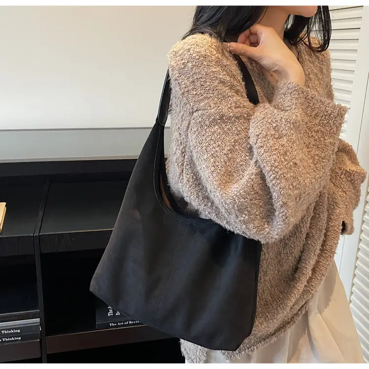 Retro Frosted Single Shoulder Bag Large Capacity — feature 5