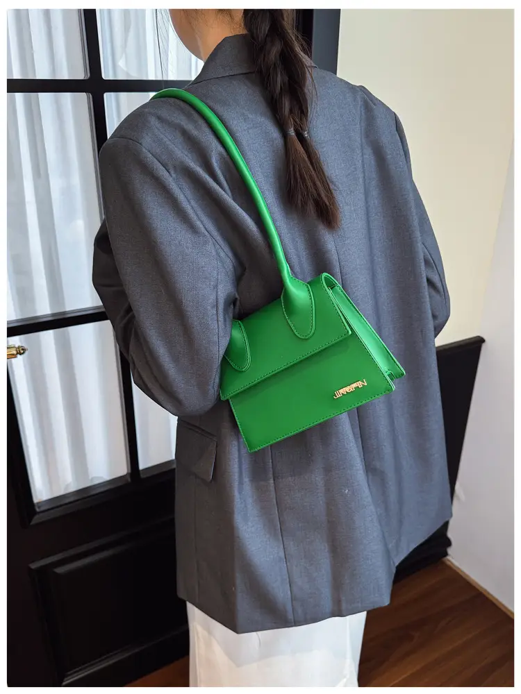 White Crossbody Shoulder Bag for Women 2025 — feature 18
