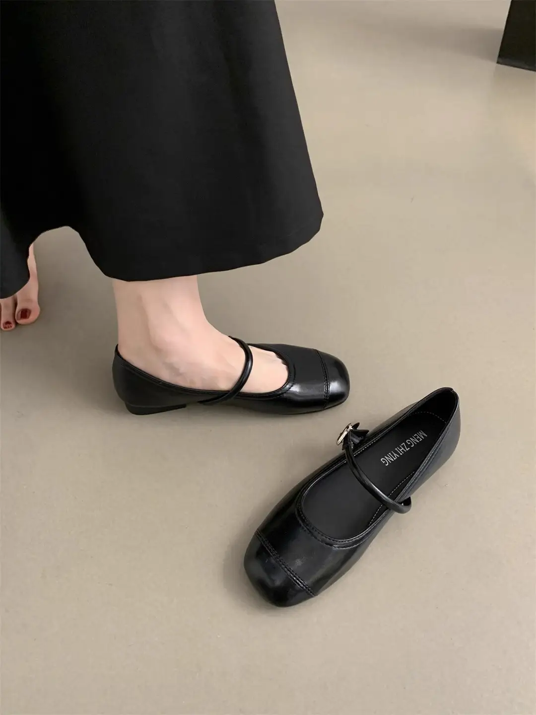 Square Toe Shallow Mouth Versatile Flats Silver Mary Jane Shoes for Women 2025 New Summer French Style Small Leather Shoes with Skirts — feature 11
