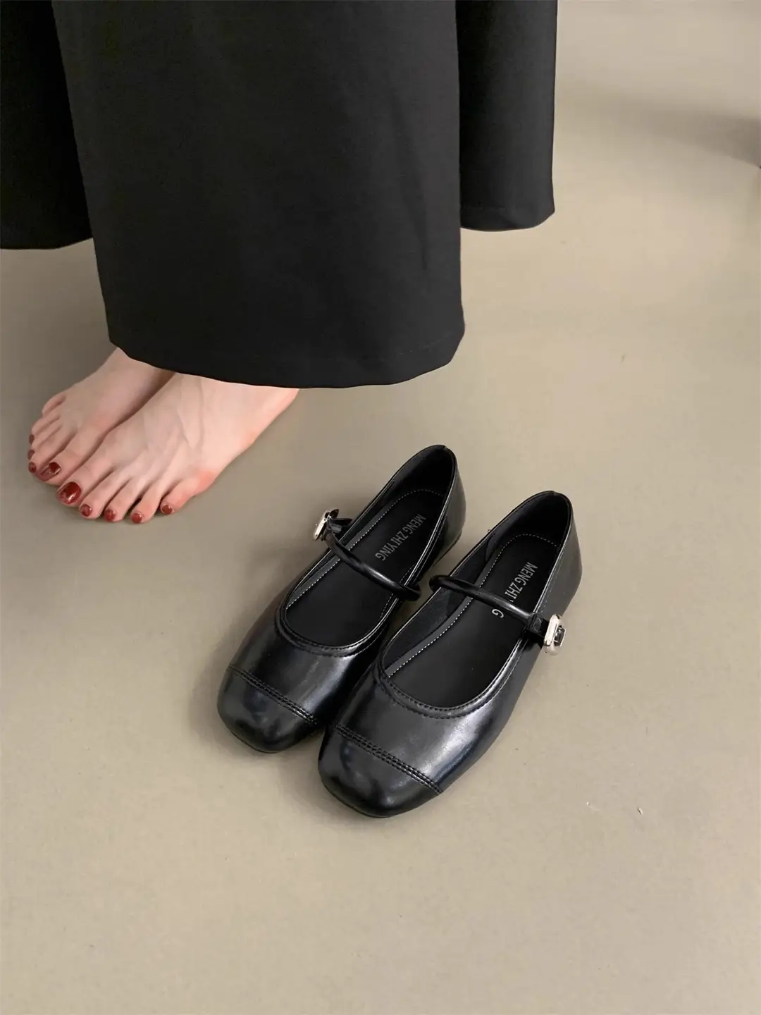 Square Toe Shallow Mouth Versatile Flats Silver Mary Jane Shoes for Women 2025 New Summer French Style Small Leather Shoes with Skirts — feature 13