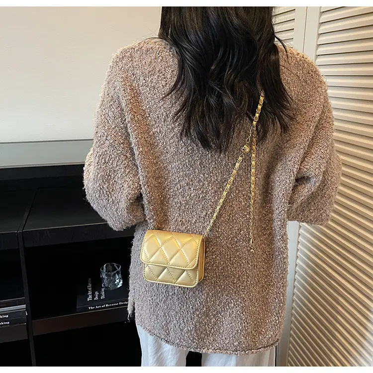 Silver Rhombus Chain Shoulder Bag for Women — feature 19