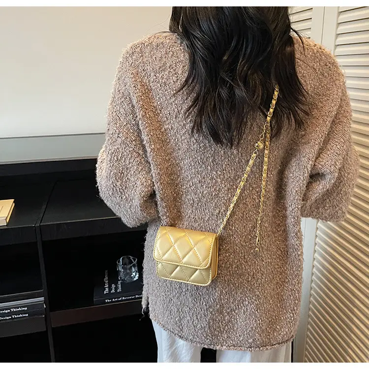 Silver Rhombus Chain Shoulder Bag for Women — feature 32
