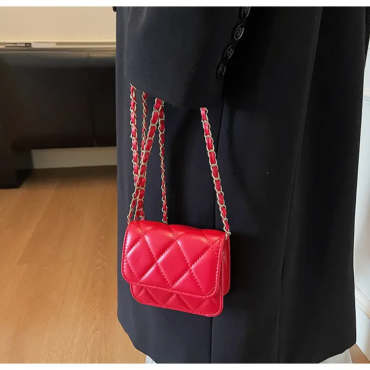 Silver Rhombus Chain Shoulder Bag for Women — feature 45