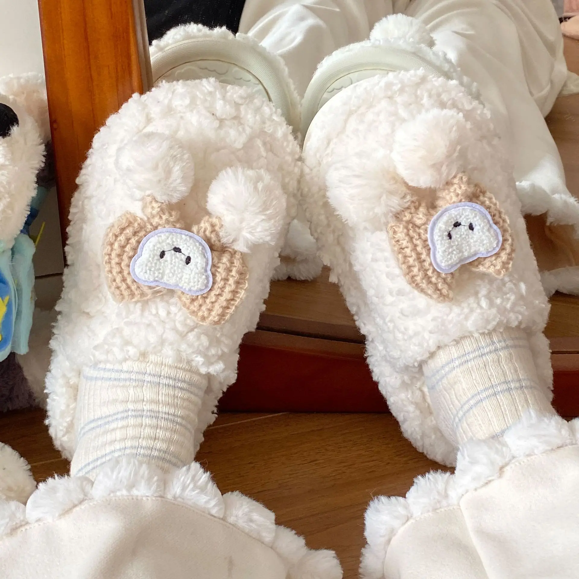 Women Winter Plush Slipper Bear Design Non-Slip - Image 4