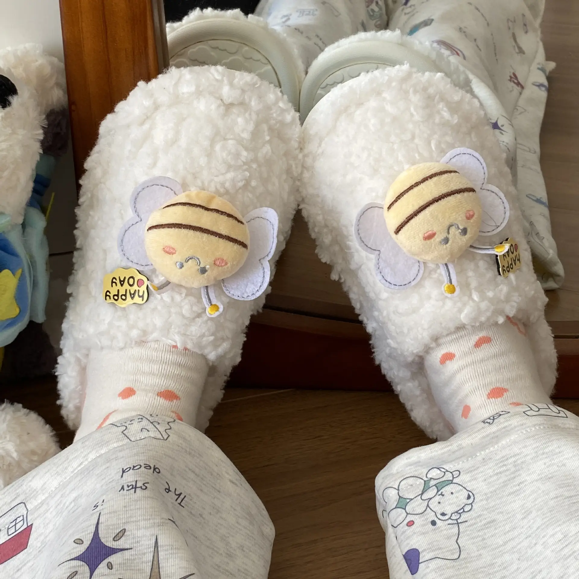 Winter Stuffed Cotton Shoes for Girls Anti-Slip Indoor Slippers - Image 4