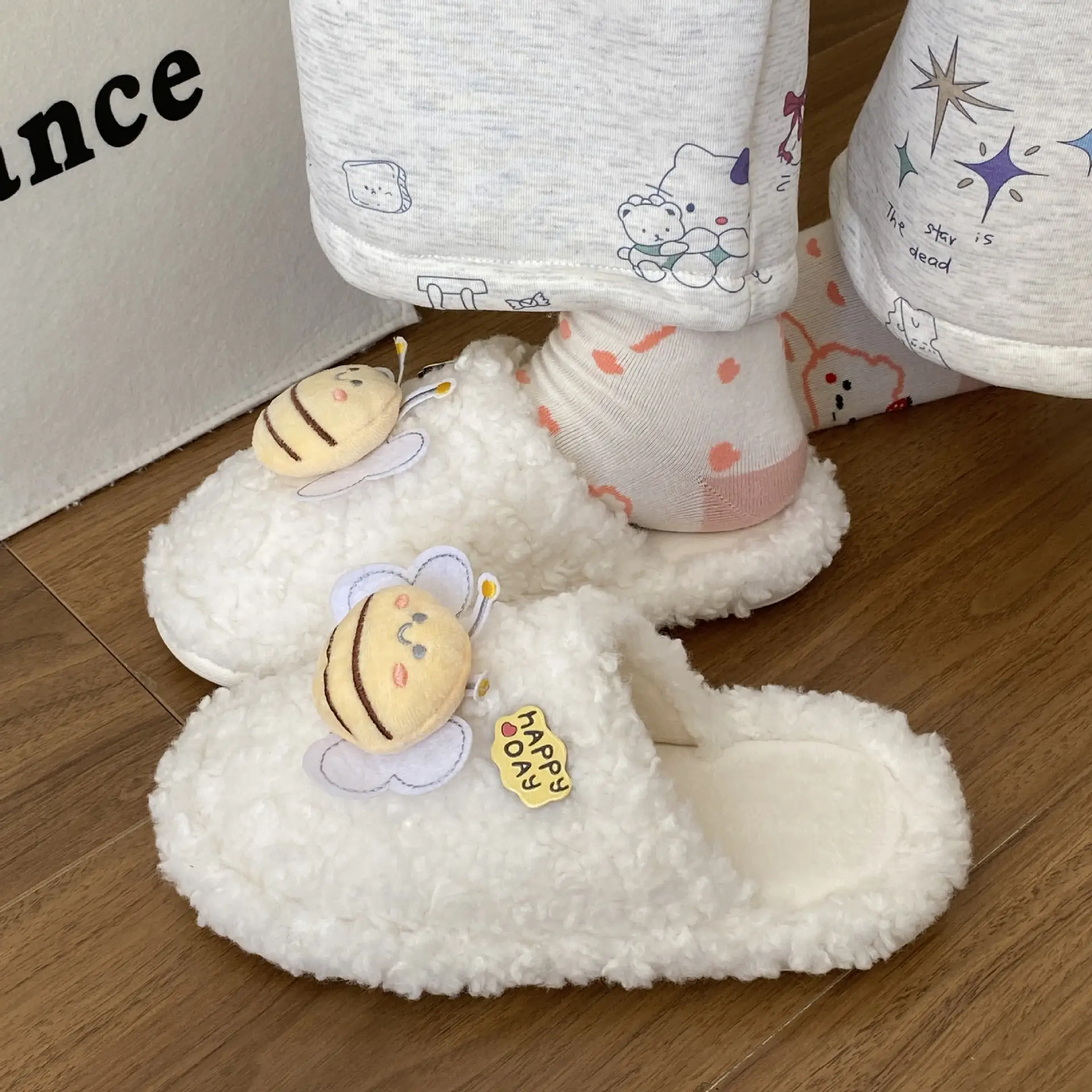 Winter Stuffed Cotton Shoes for Girls Anti-Slip Indoor Slippers — feature 17