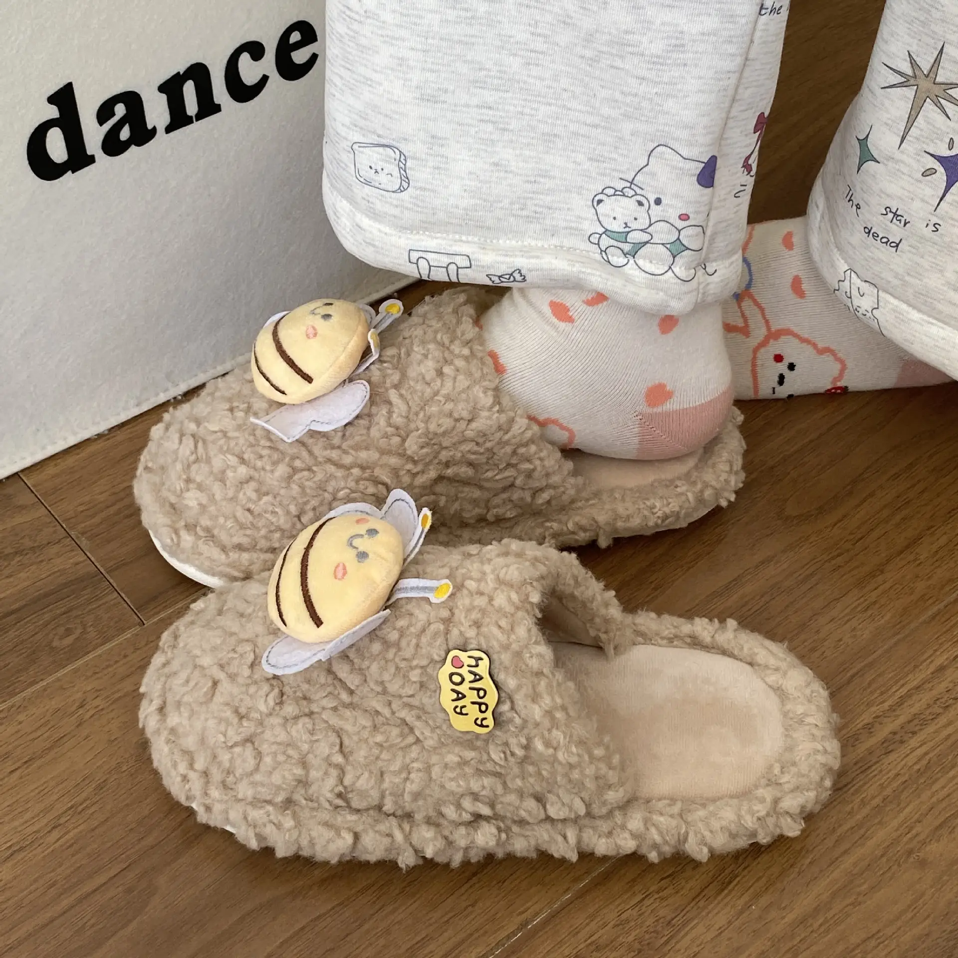 Winter Stuffed Cotton Shoes for Girls Anti-Slip Indoor Slippers - Image 3