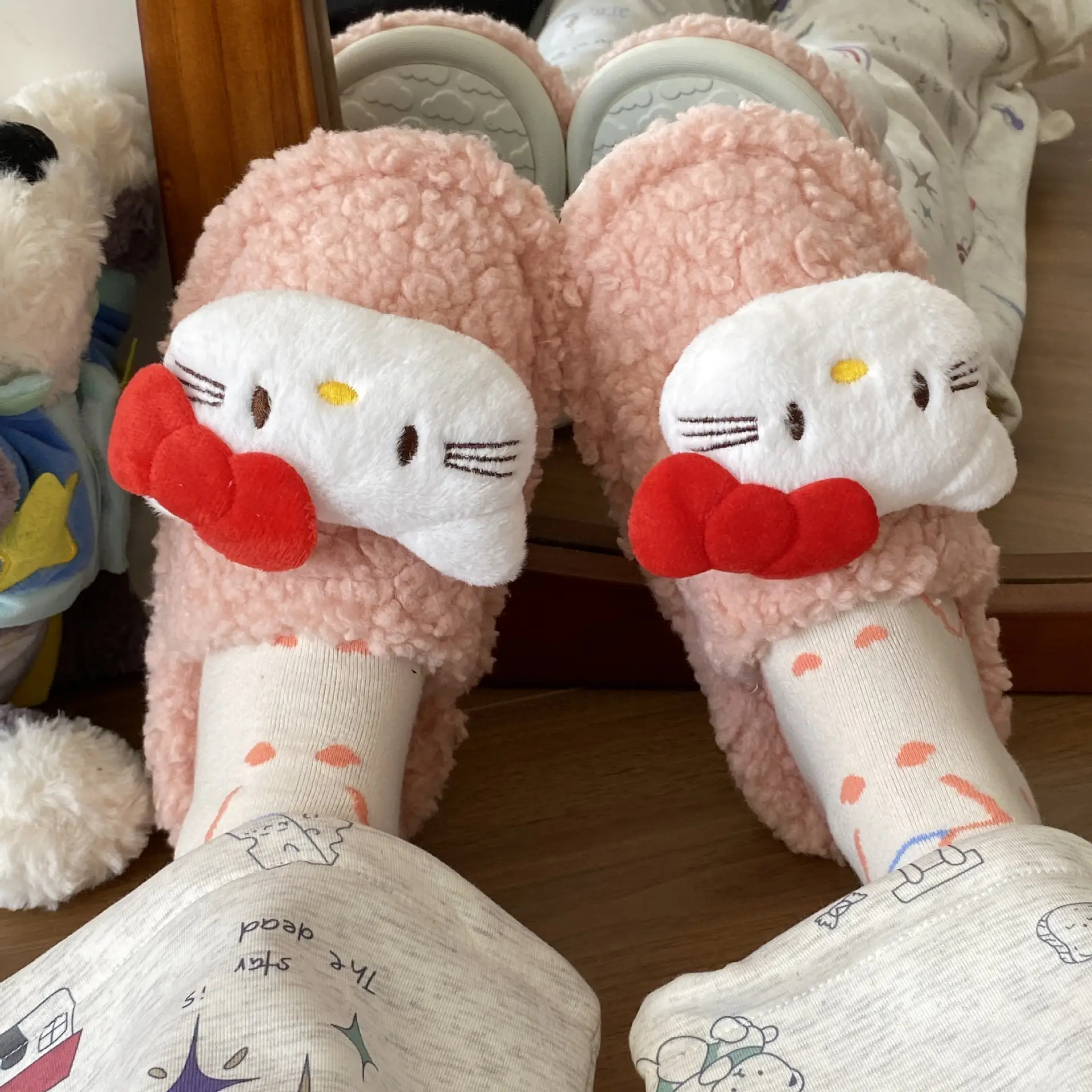 Hello Kitty Stuffed Cotton Slippers Winter Warm Women — feature 15