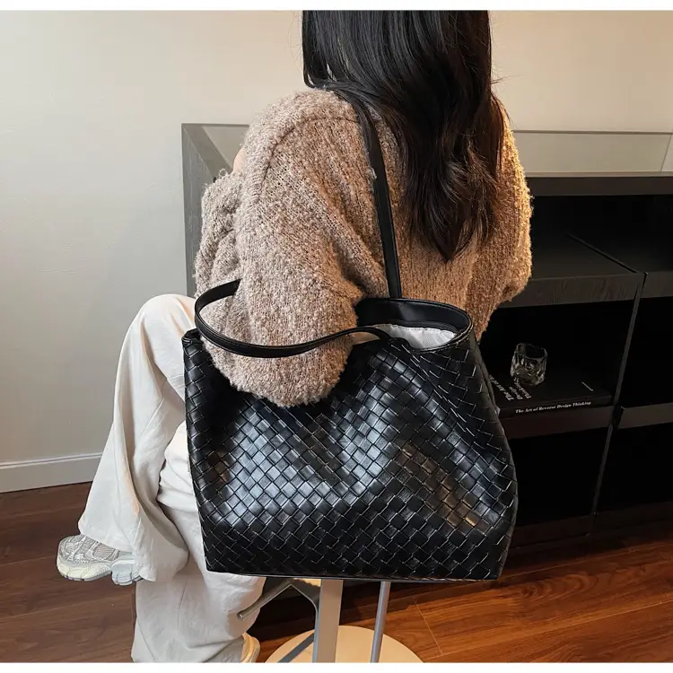 Women Woven Leather Shoulder Bag Large Fashion Tote — feature 13