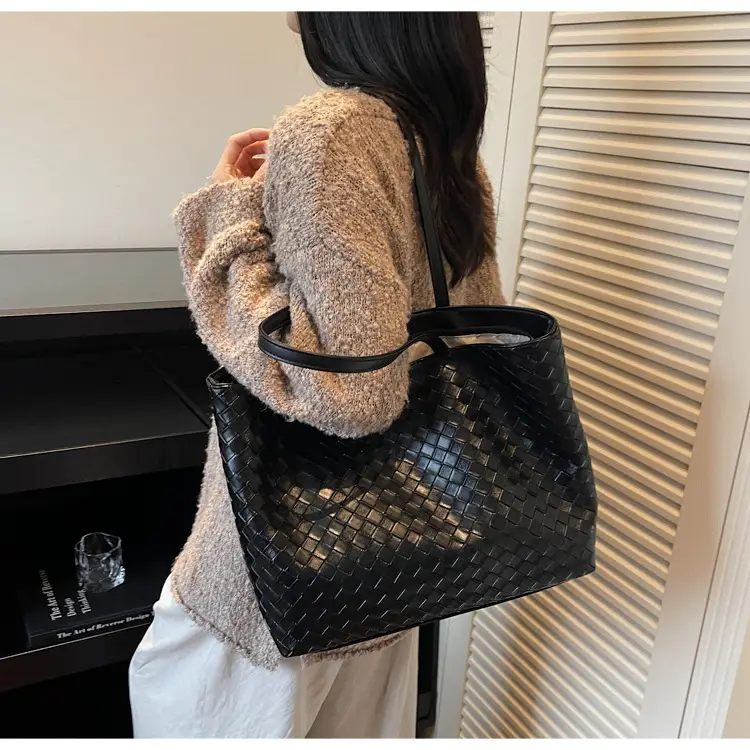 Women Woven Leather Shoulder Bag Large Fashion Tote — feature 14