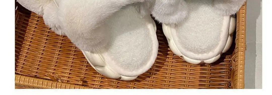 Waterproof Cotton Slippers for Women's Outer Wear in Winter, Non-Slip Removable Fur Shoes, Home Indoor Warm Fleece-Lined Slippers 2025 — feature 2