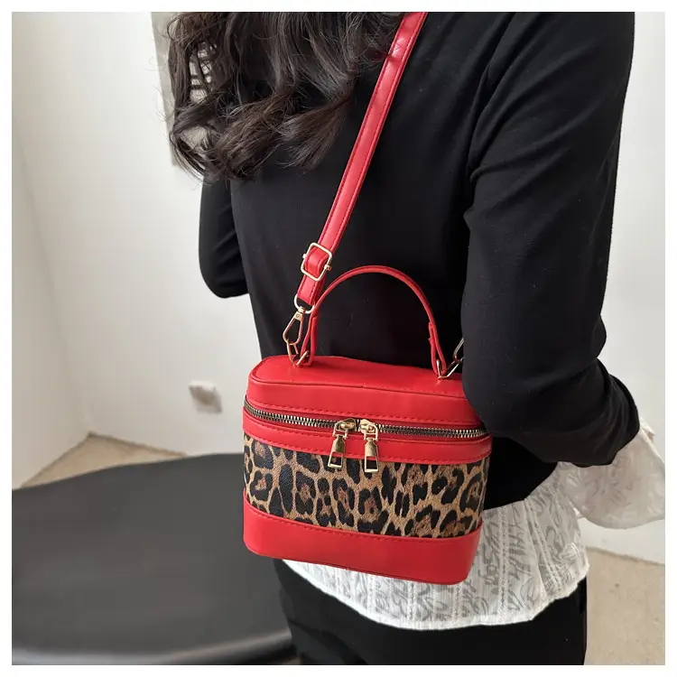 Leopard Print Crossbody Bag Black 2025 — feature 11