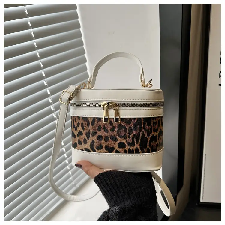 Leopard Print Crossbody Bag Black 2025 — feature 17