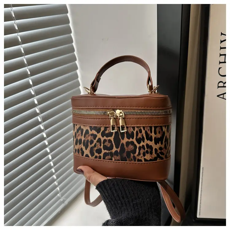 Leopard Print Crossbody Bag Black 2025 — feature 18