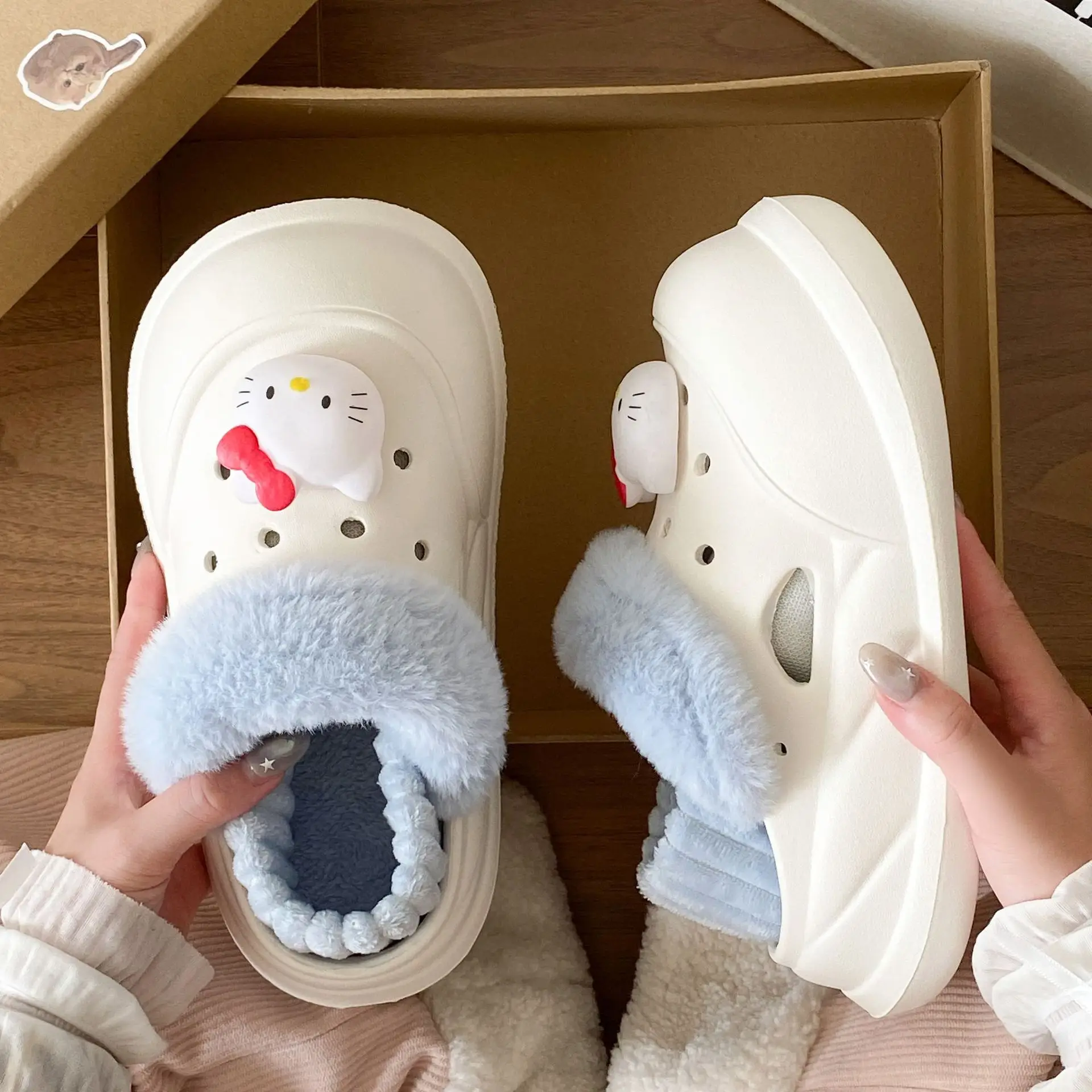 2025 Winter Cute Hello Kitty Fleece Slippers for Women - Image 5