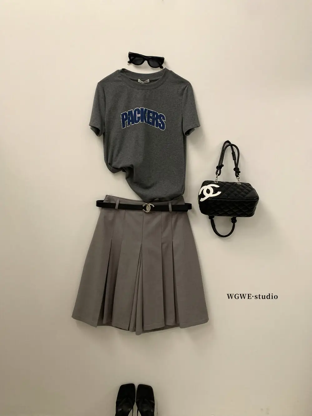 Korean Style Pleated Skirt Pants Grey Belted — feature 3